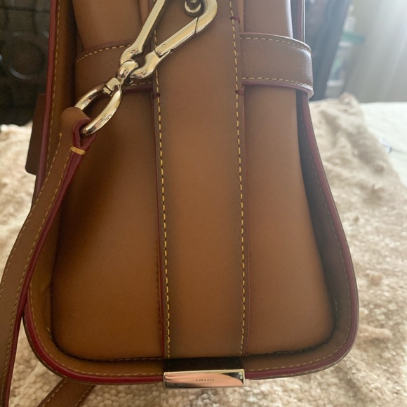 COACH Saddle color purse 👜 - Picture 4 of 6